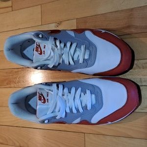 Nike Air Max 1 shoe size 11